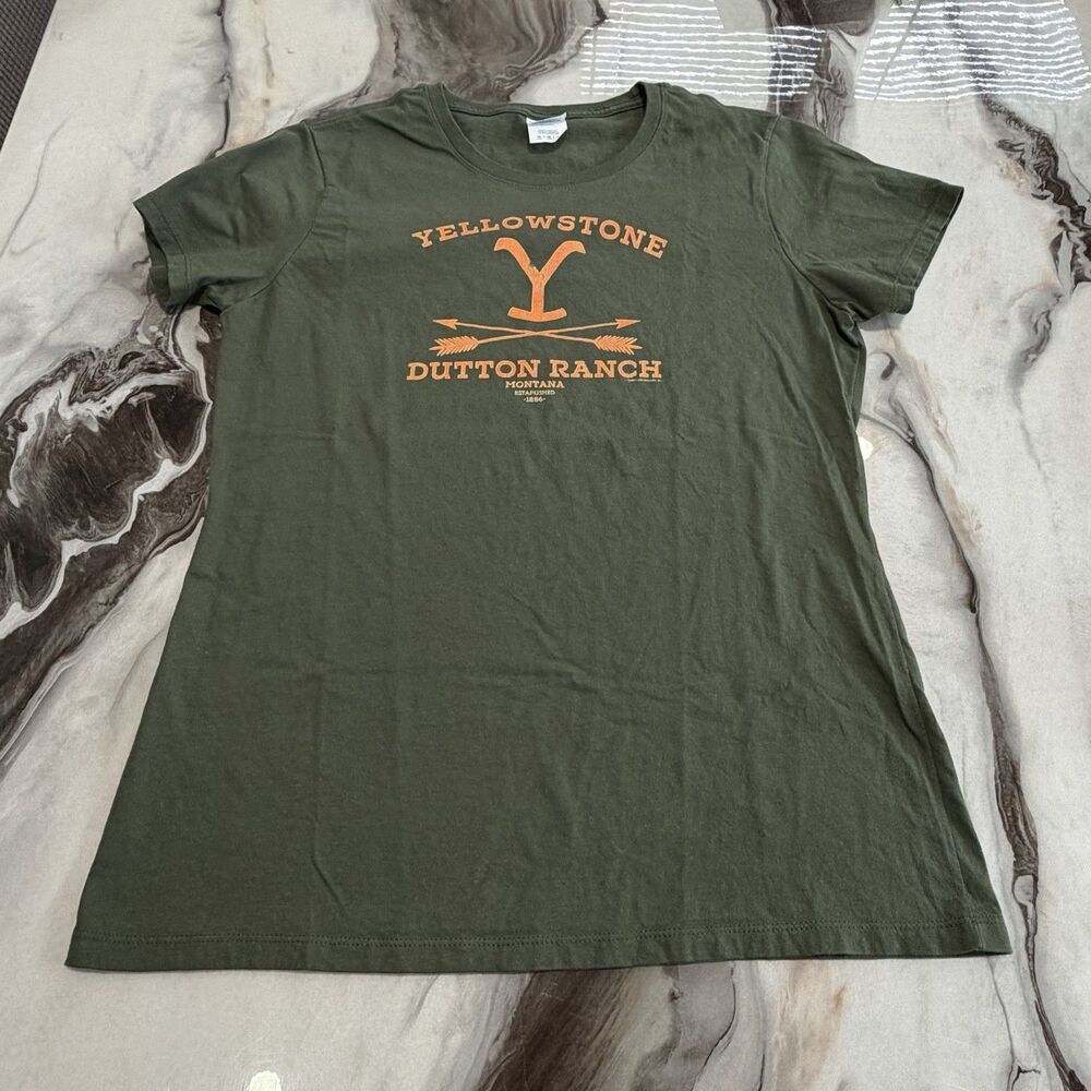Yellowstone Dutton Ranch T-Shirt Women’s Size M Olive Green Port & Company